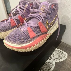 👩‍🏫Education Fundraiser📚Nike Kyrie 7 Daughters Azurie Size 11.5